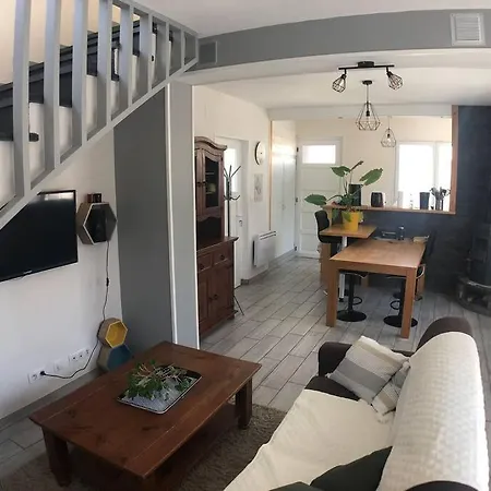 Ferienhaus Maisonnette Avec Terrasse, Jardin Et Poele A Bois
